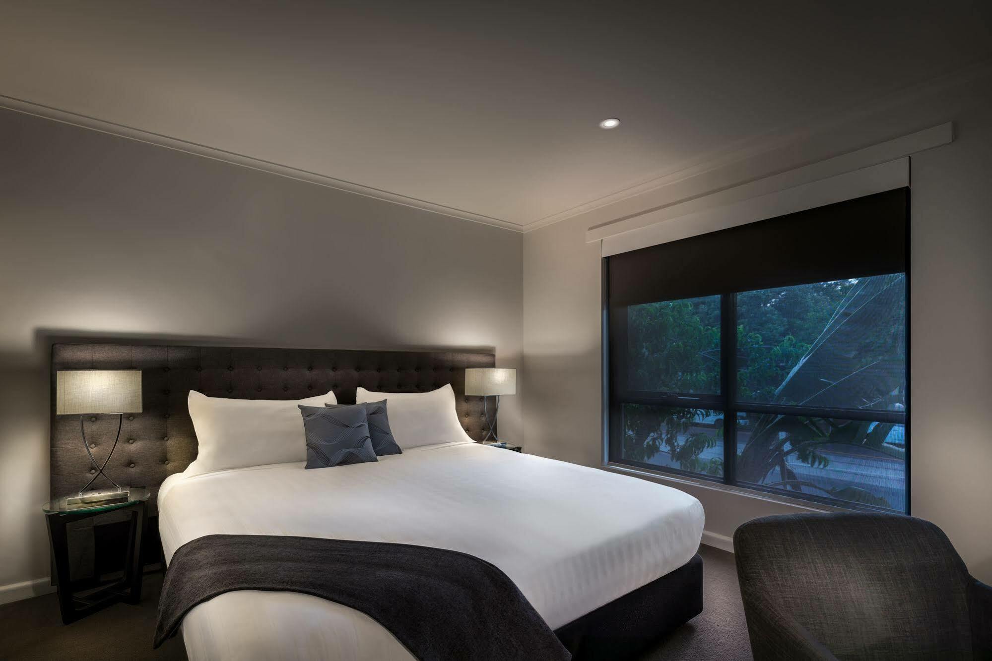 Aparthotel Crest On Park Melburne Exterior foto